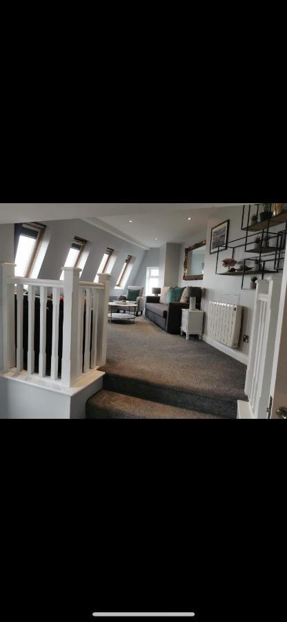 شقة Seaview Terrace سكيريز المظهر الخارجي الصورة